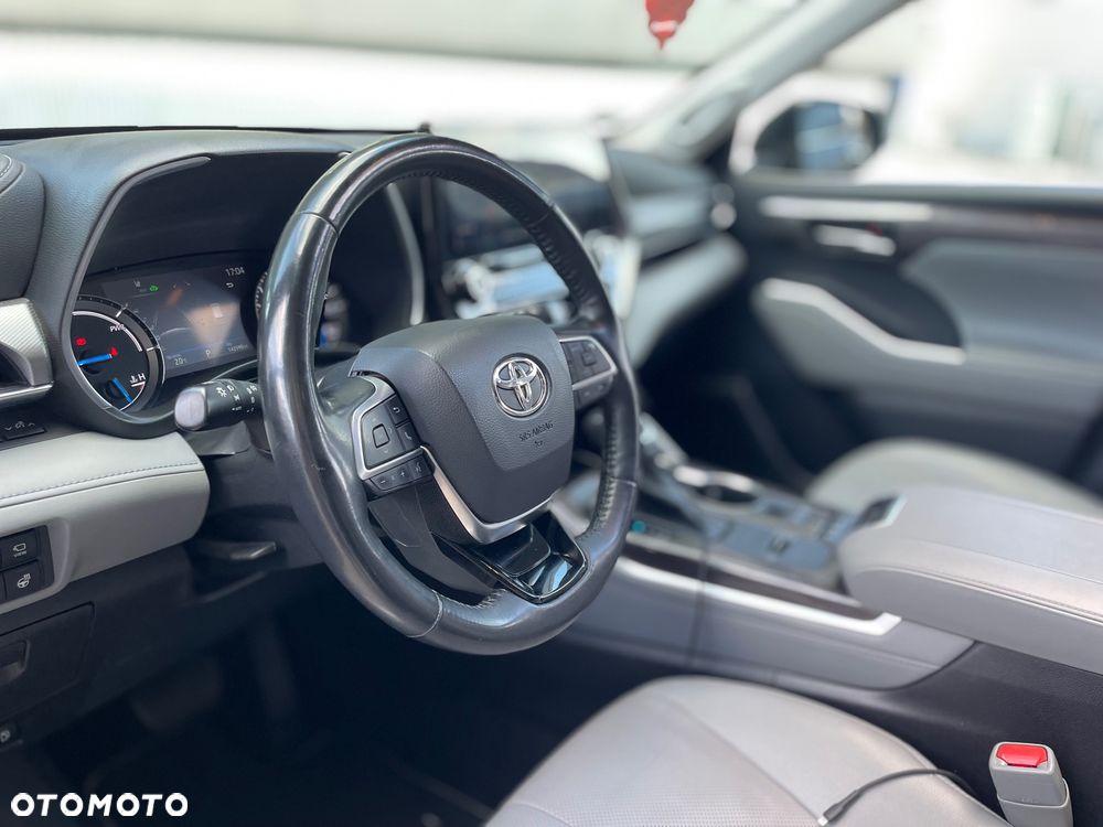 Toyota Highlander 2.5 Hybrid Executive - 25