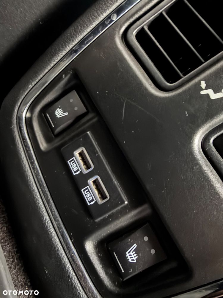 Jeep Grand Cherokee - 22