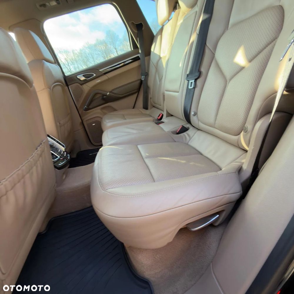 Porsche Cayenne Diesel Platinum Edition - 21