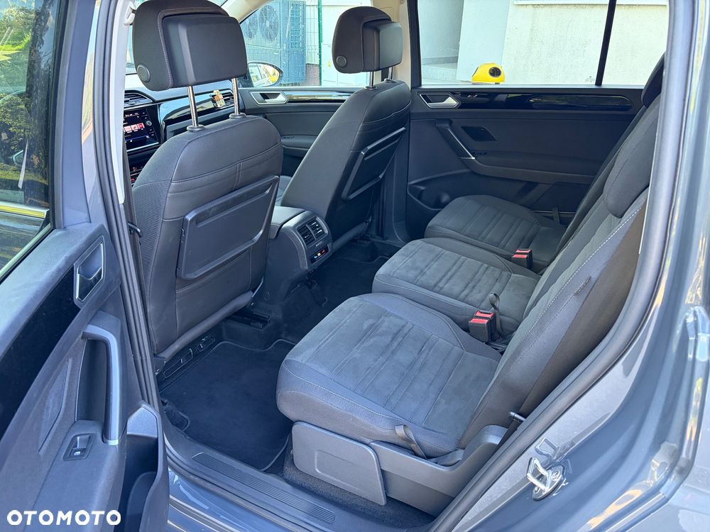 Volkswagen Touran 2.0 TDI SCR DSG Highline - 9