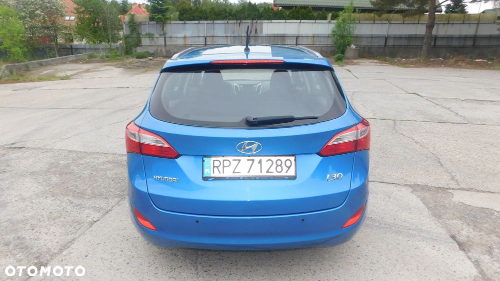 Hyundai i30 1.6 Comfort - 16