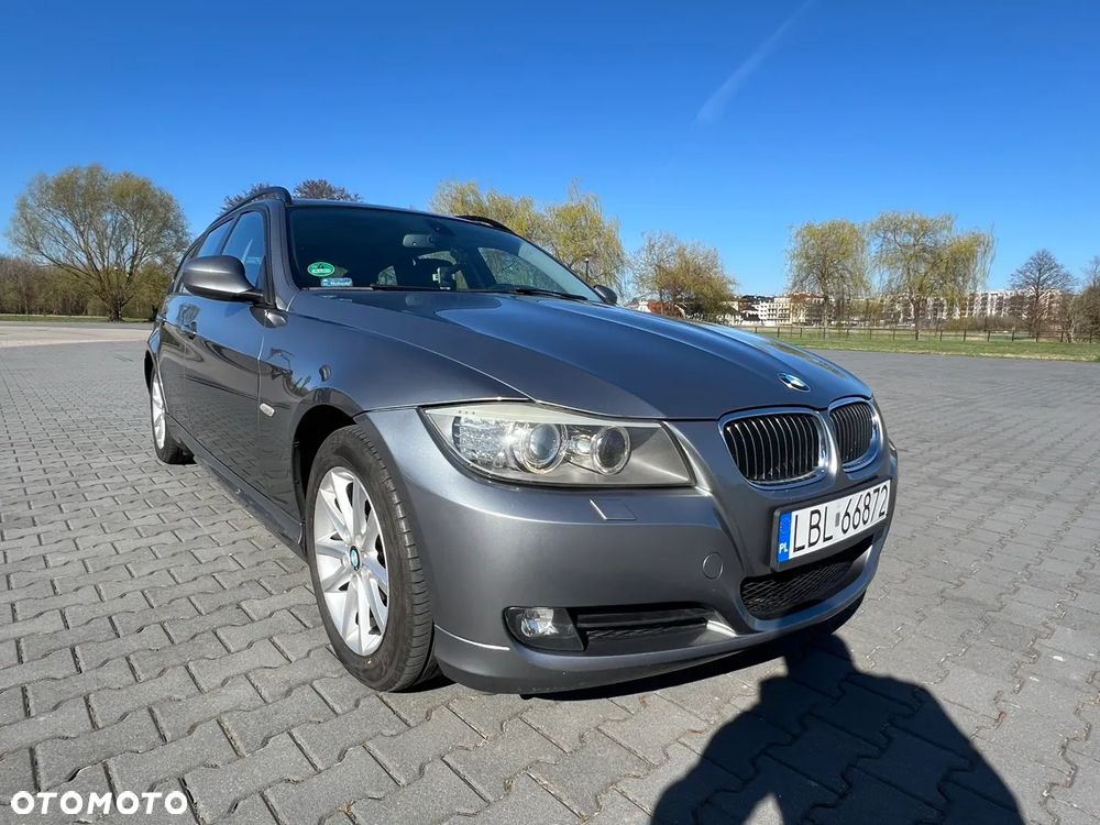 BMW Seria 3 318d DPF - 3