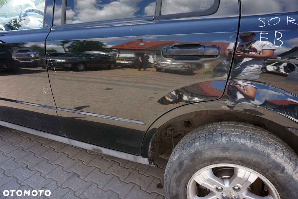 DRZWI TYLNE LEWE SORENTO I EB  CZARNY KIA 2002-2007 - 2