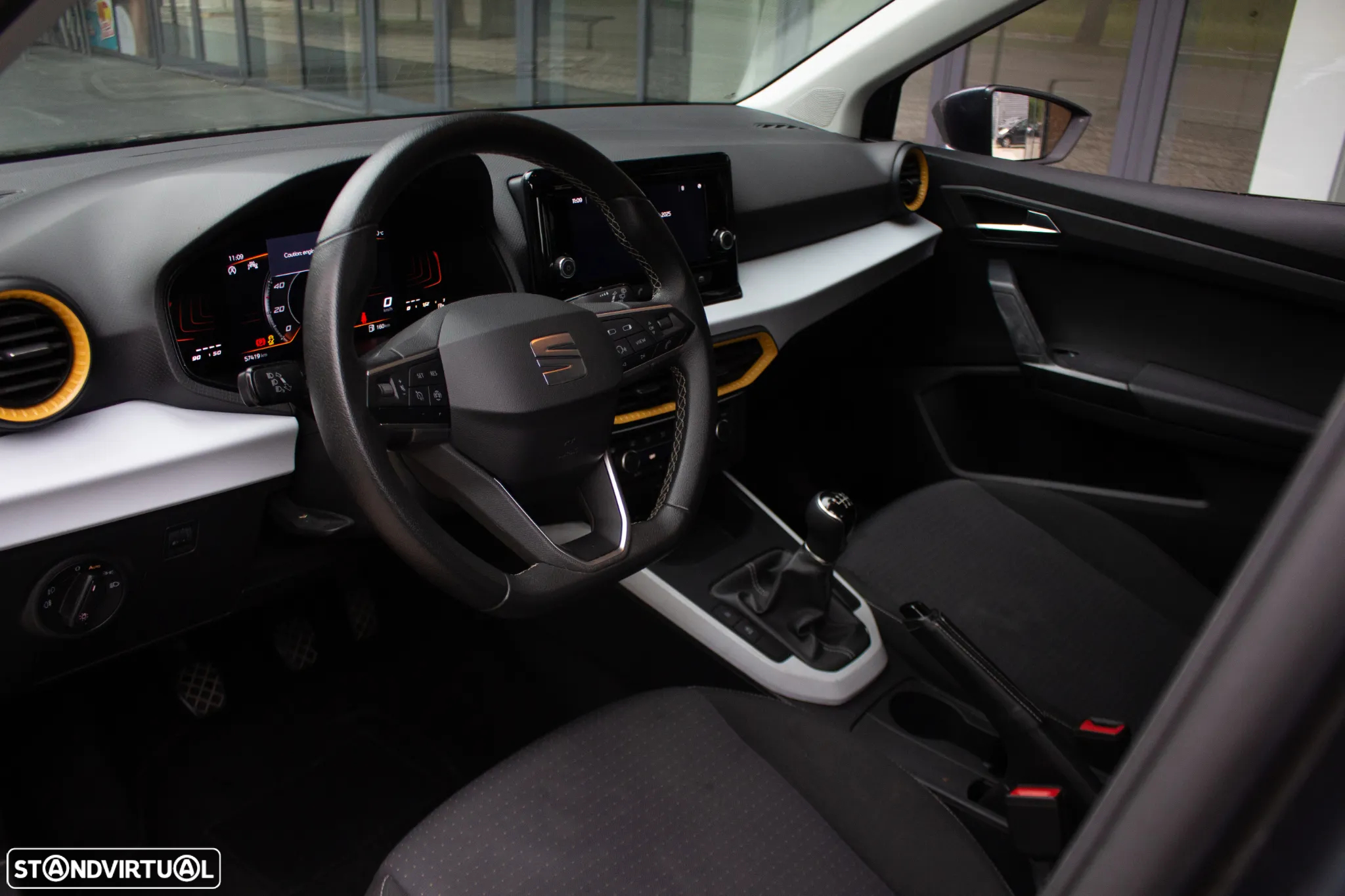 SEAT Arona 1.0 TSI Xperience - 26