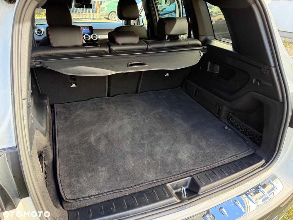 Mercedes-Benz GLB 200 d AMG Line 8G-DCT - 11