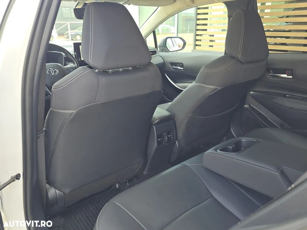 Toyota Corolla - 19
