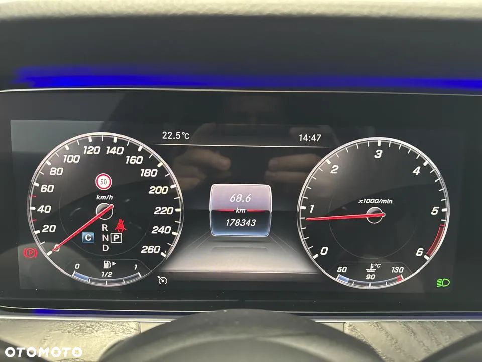 Mercedes-Benz Klasa E 220 d 4-Matic AMG - 14