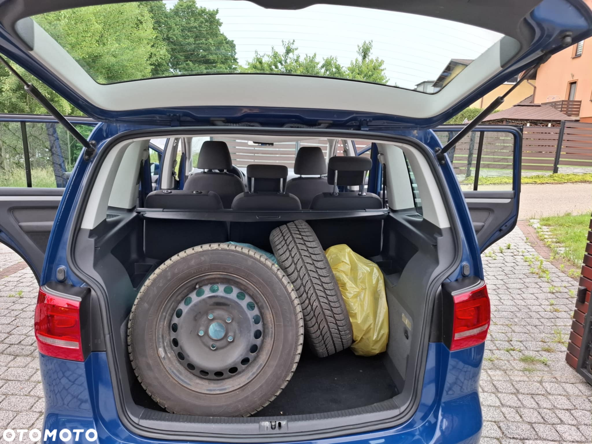 Volkswagen Touran 1.6 TDI DPF Highline - 9
