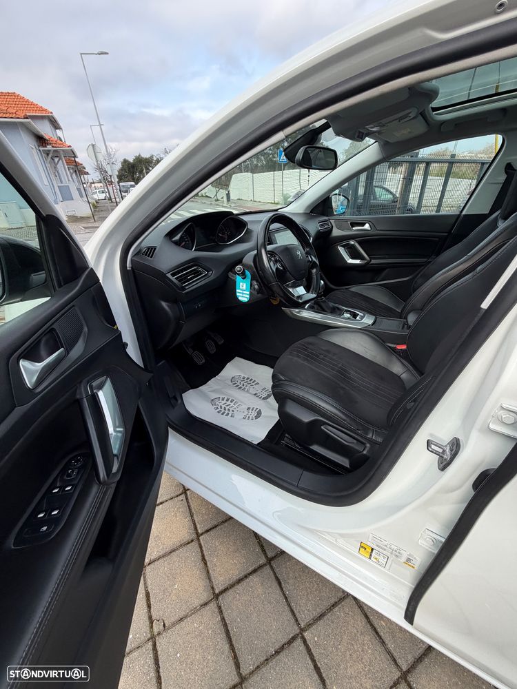 Peugeot 308 1.6 BlueHDi Allure J18 - 28