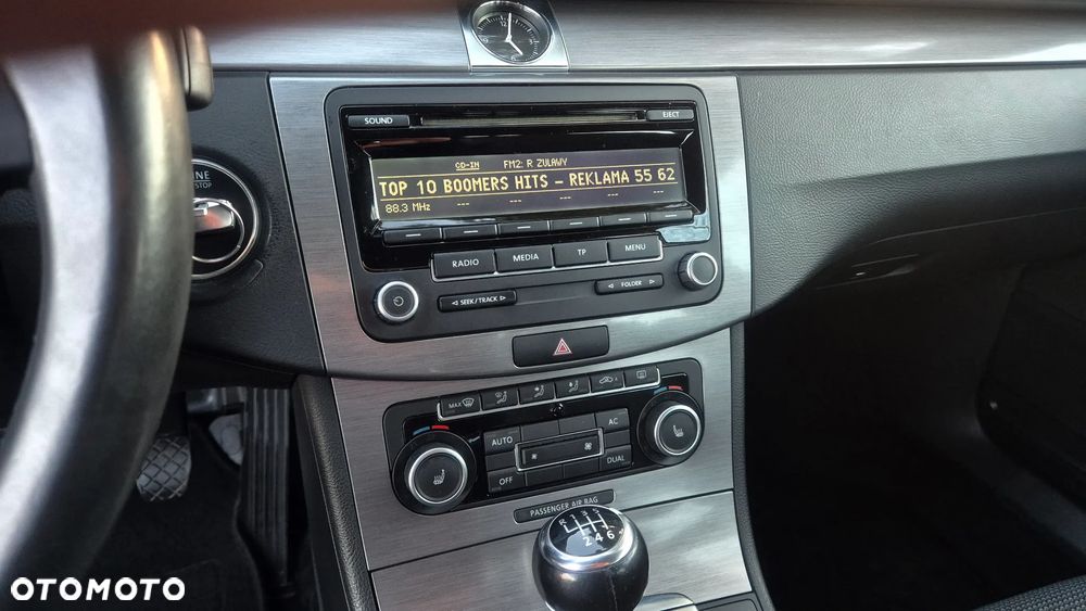 Volkswagen Passat - 18