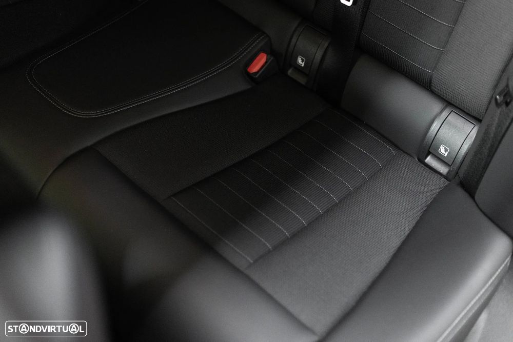 BMW 320 e Aut. Sport Line - 43