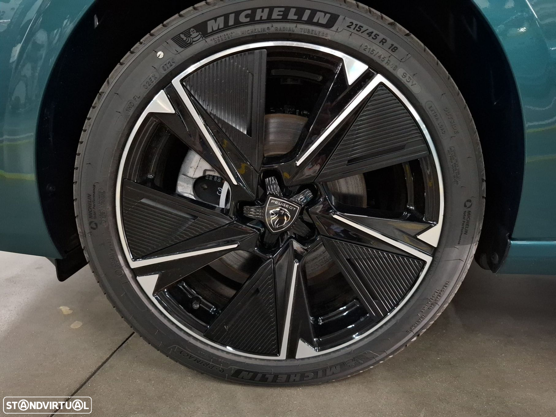 Peugeot e-208 51 kWh Allure - 16