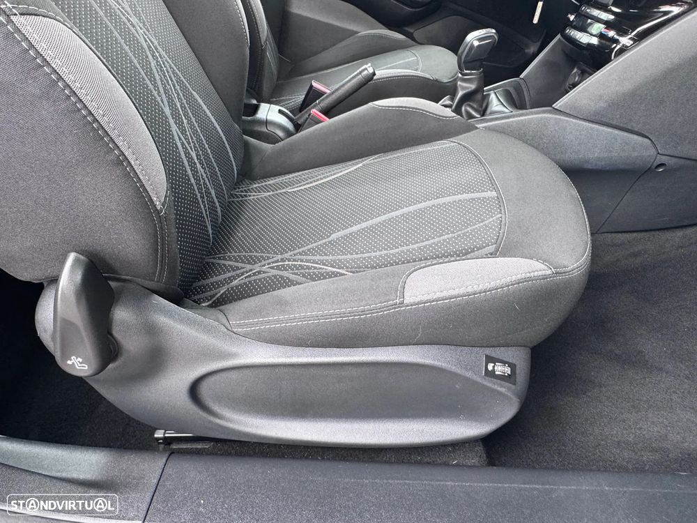 Peugeot 208 68 VTI Active - 22