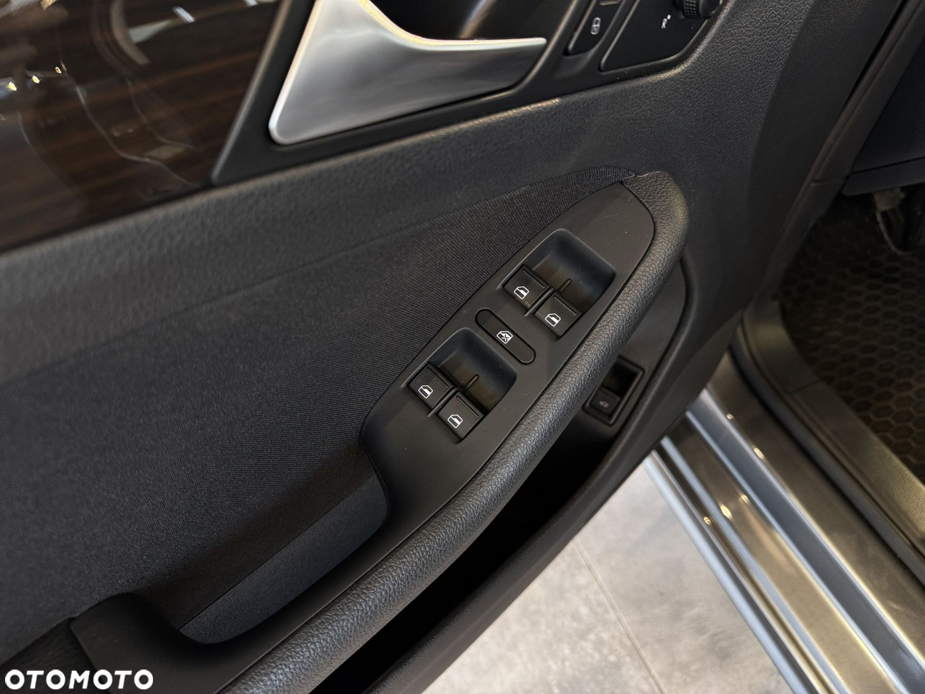 Volkswagen Jetta - 17