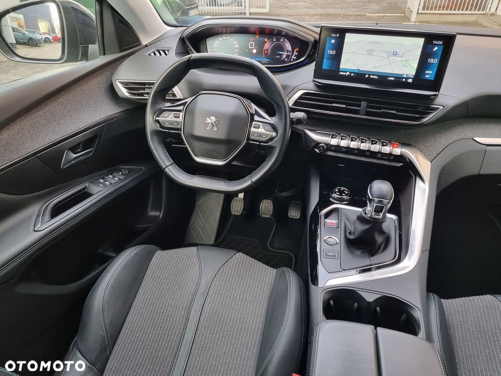 Peugeot 3008 1.5 BlueHDi Allure Pack S&S - 27