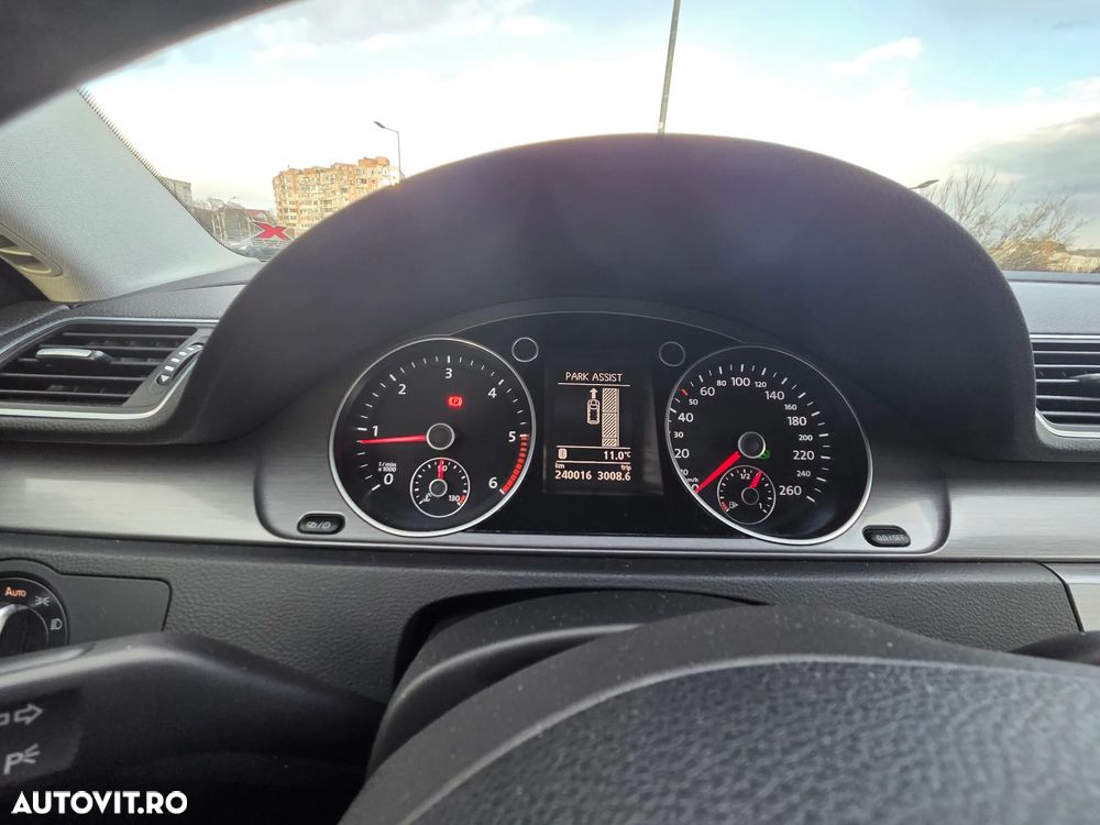 Volkswagen Passat 2.0 Blue TDI DSG SCR Comfortline - 26