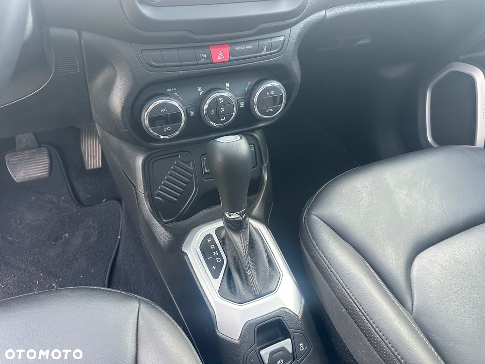 Jeep Renegade 1.4 MultiAir DSG Business Line - 13