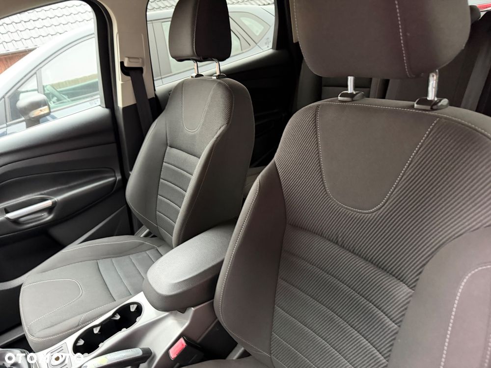 Ford Kuga 2.0 TDCi 4WD Titanium - 16