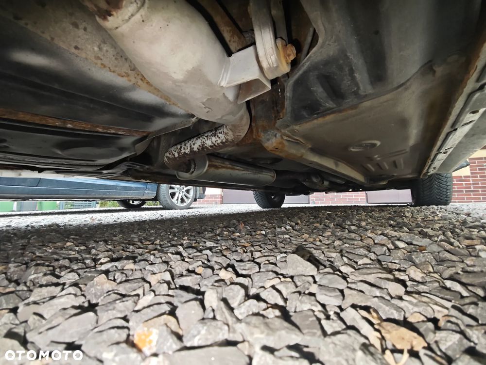 Mitsubishi Carisma 1.6 Classic - 35