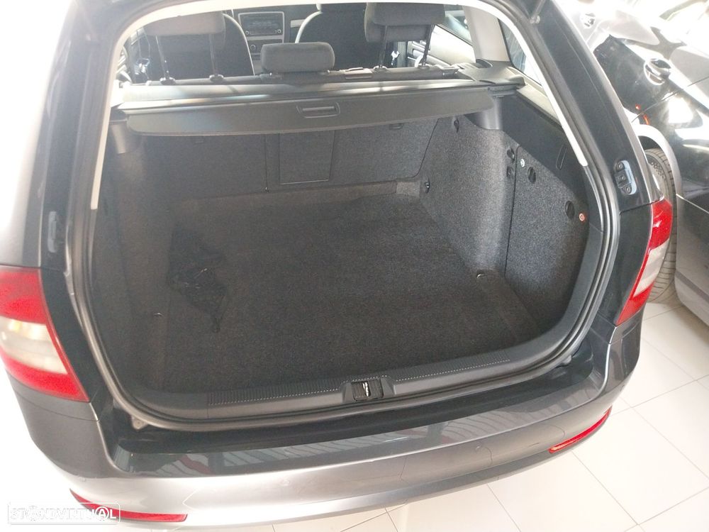 Skoda Octavia Break 1.6 TDi Ambition - 11