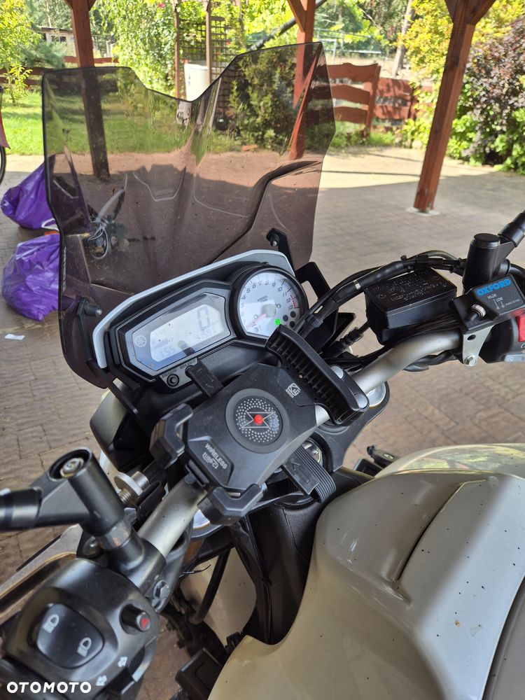 Yamaha FZ8 - 4
