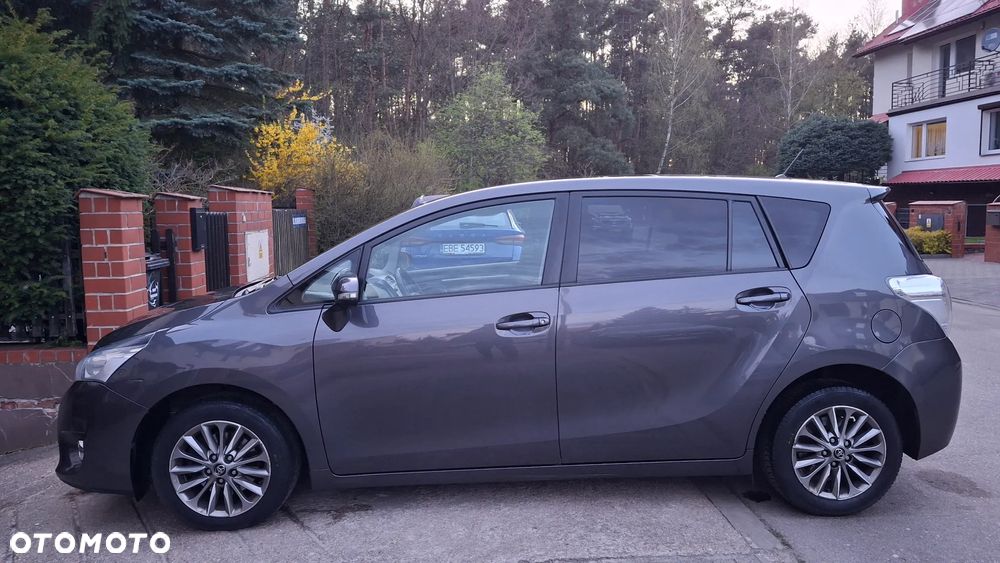 Toyota Verso 1.6 D-4D Prestige 7os EU6 - 15