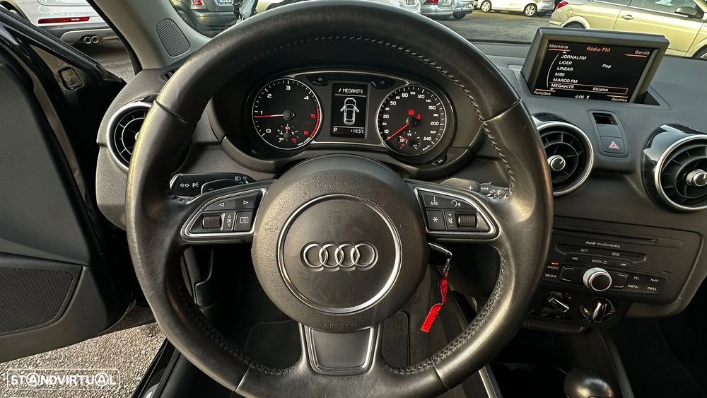 Audi A1 1.6 TDI S tronic Ambition - 15