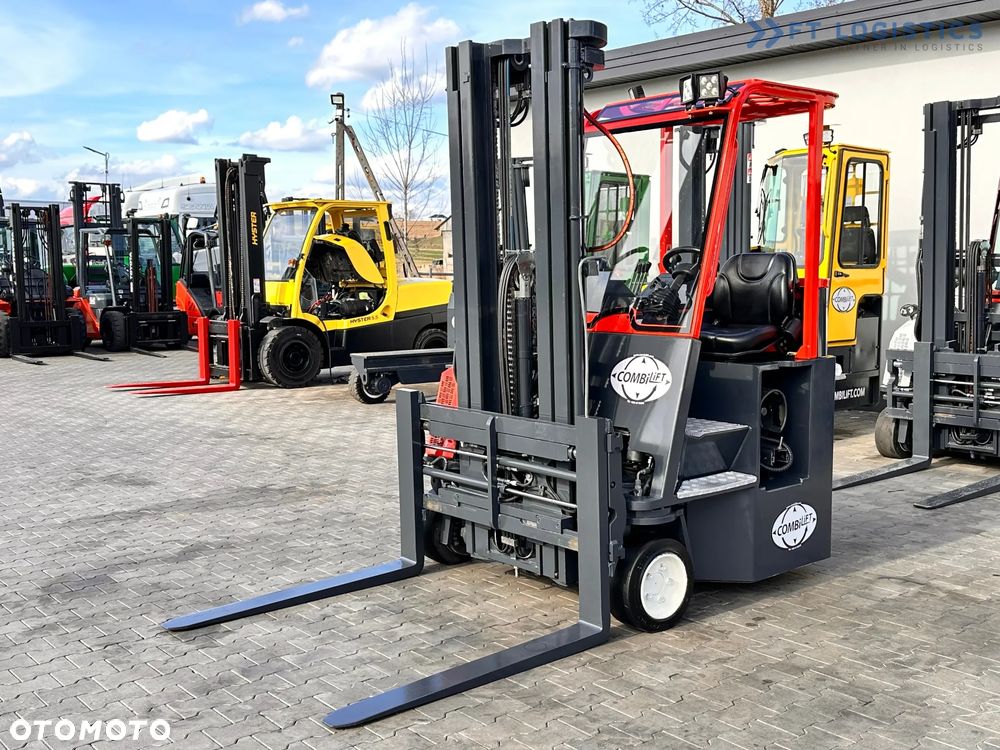 Combilift C3000CB / LPG / TRIPLEX / 5500MM / WOLNY SKOK / PRZESÓW + POZYCJONER WIDEŁ / JAK NOWY - 2