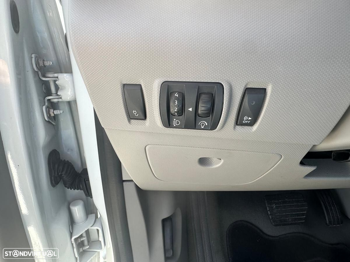 Renault Zoe (c/ Bateria) Life - 28