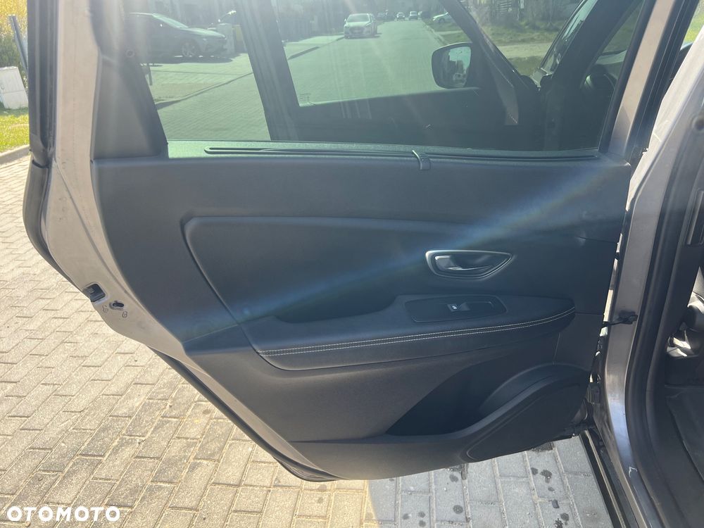 Renault Scenic ENERGY TCe 130 INITIALE PARIS - 17