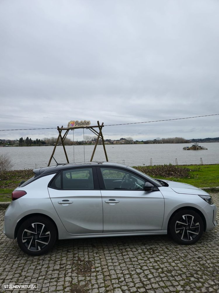 Opel Corsa 1.2 T GS - 3