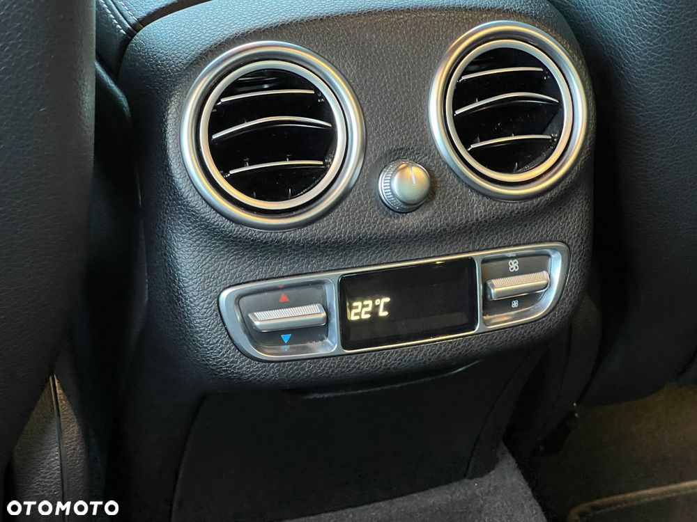 Mercedes-Benz Klasa C 220 (BlueTEC) d 7G-TRONIC Exclusive - 36