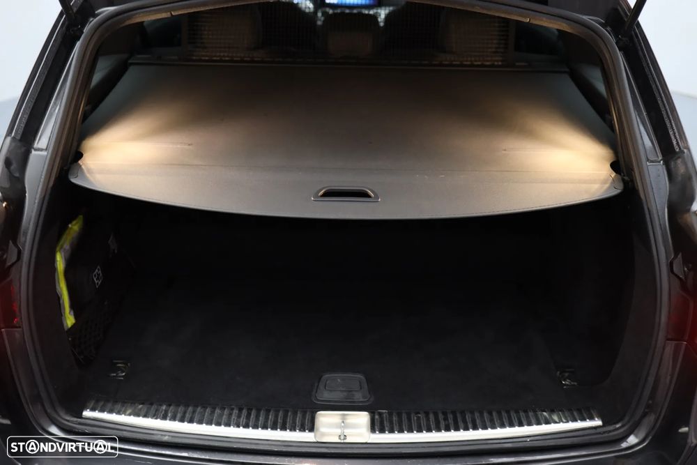 Mercedes-Benz E 300 de Avantgarde - 28