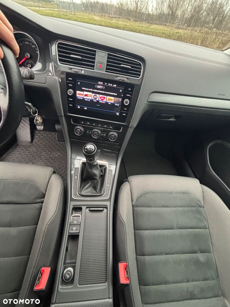 Volkswagen Golf 1.5 TSI BMT Comfortline - 5