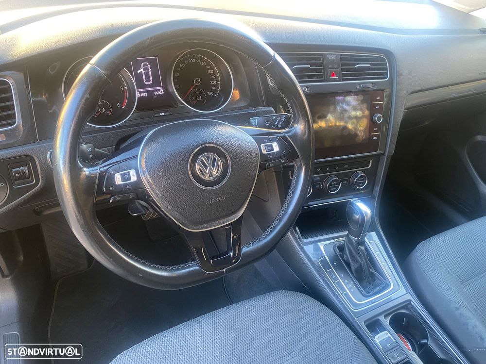 VW Golf Variant 1.6 TDi R-Line DSG - 7