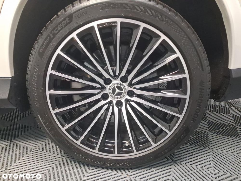 Mercedes-Benz GLC 300 de 4-Matic AMG Line - 10