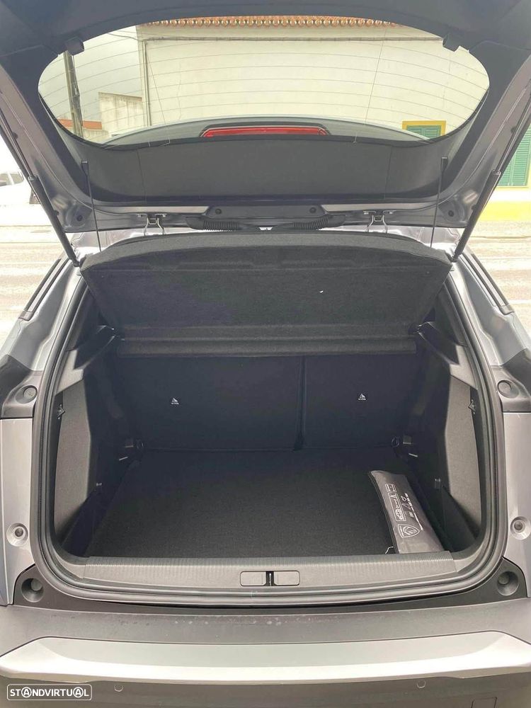 Peugeot 2008 1.2 PureTech Allure - 11