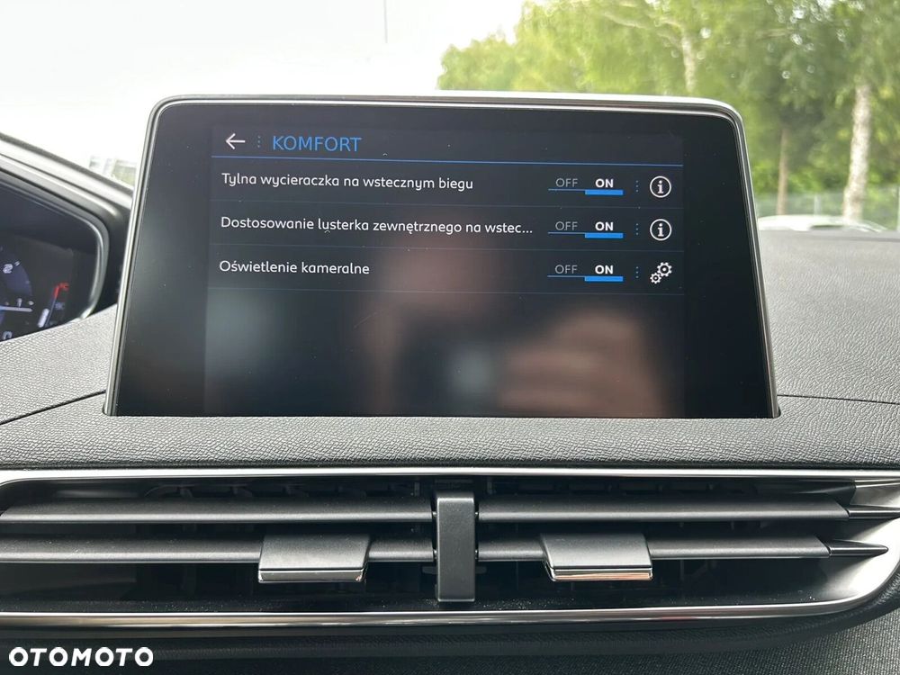 Peugeot 5008 - 35