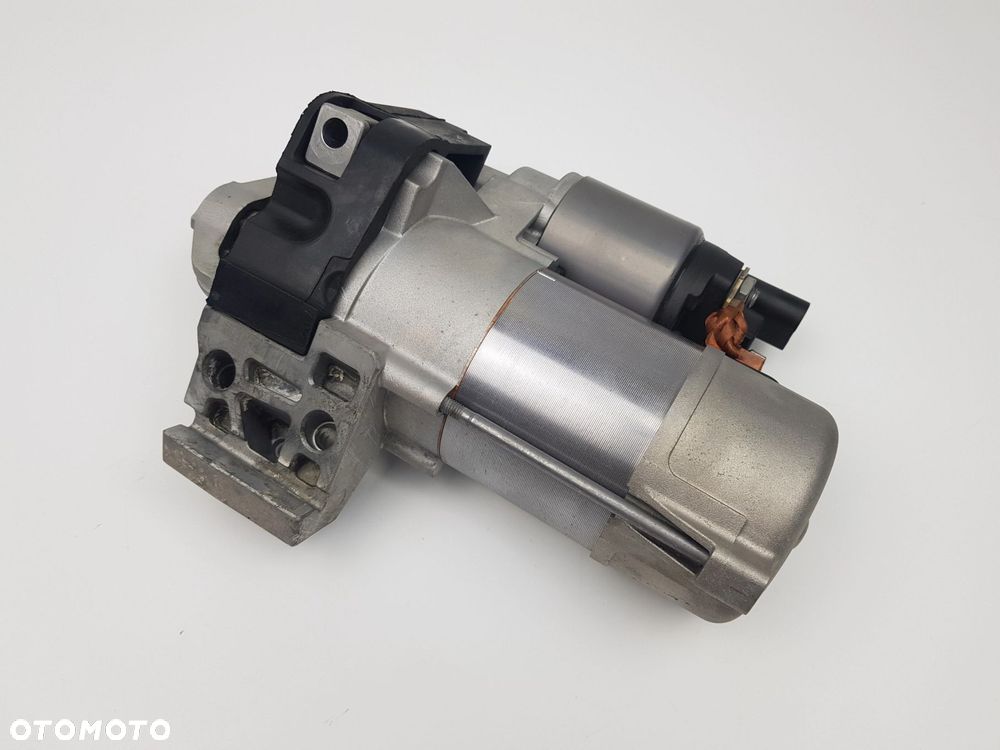 Rozrusznik BMW G20 G30 G01 G02 B57 3.0d 8490093 - 5