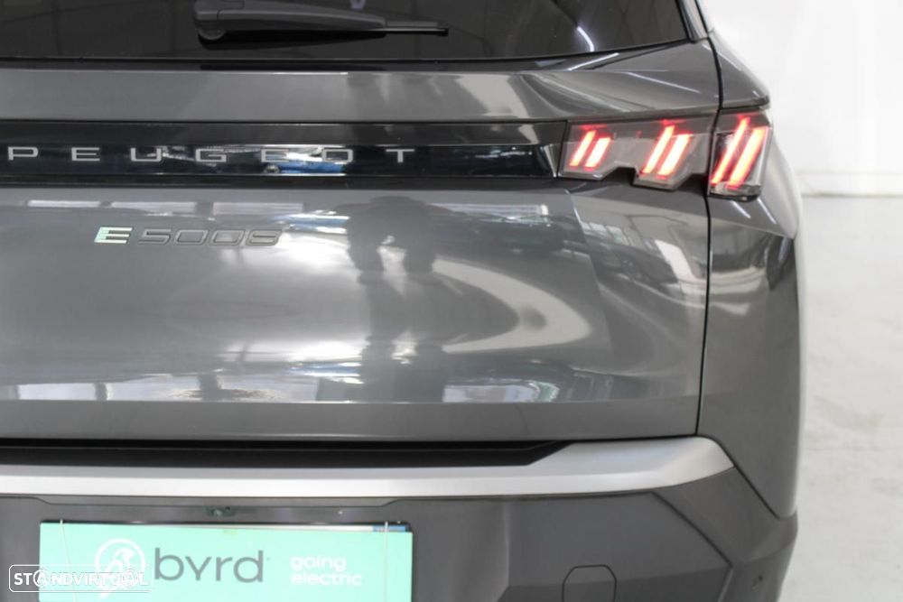 Peugeot E-5008 210 Allure Business - 6