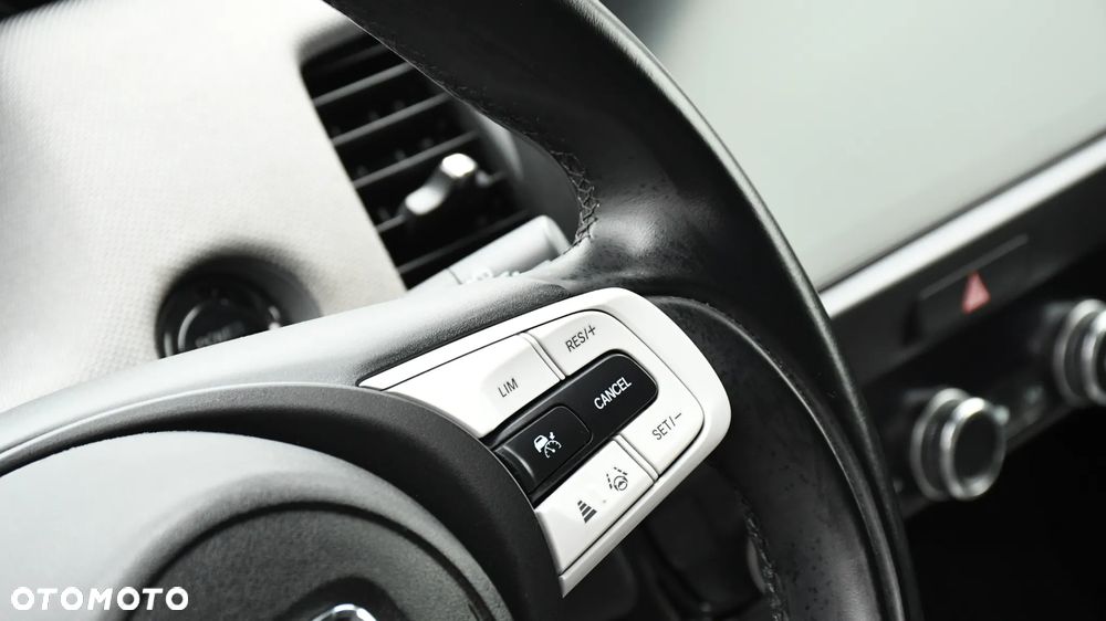 Honda Jazz 1.5 i-MMD Executive Crosstar - 18