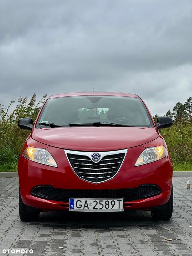 Lancia Ypsilon 1.2 8V Black&Red S&S - 2