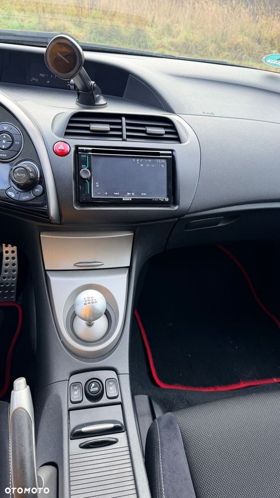 Honda Civic 1.8 TypeS - 11