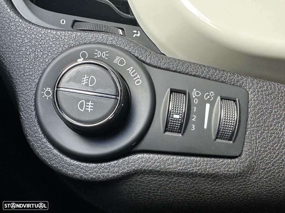 Fiat 500X 1.3 MJ City Cross S&S - 23