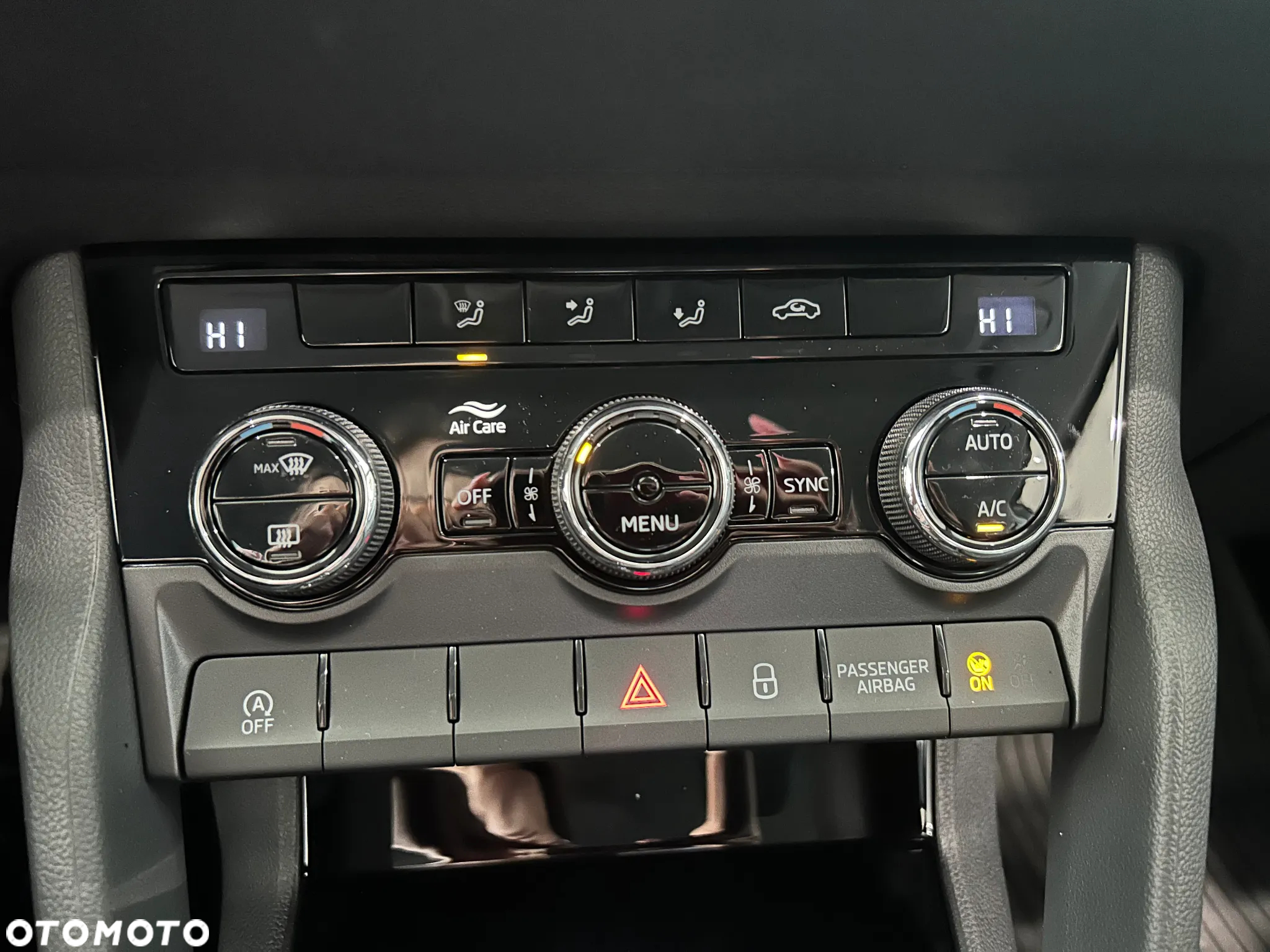 Skoda Karoq 1.5 TSI ACT Selection DSG - 14