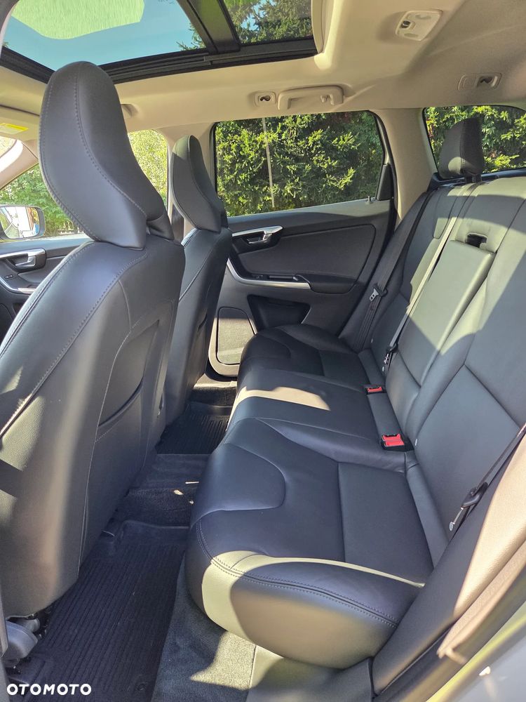 Volvo XC 60 T6 AWD Summum - 16