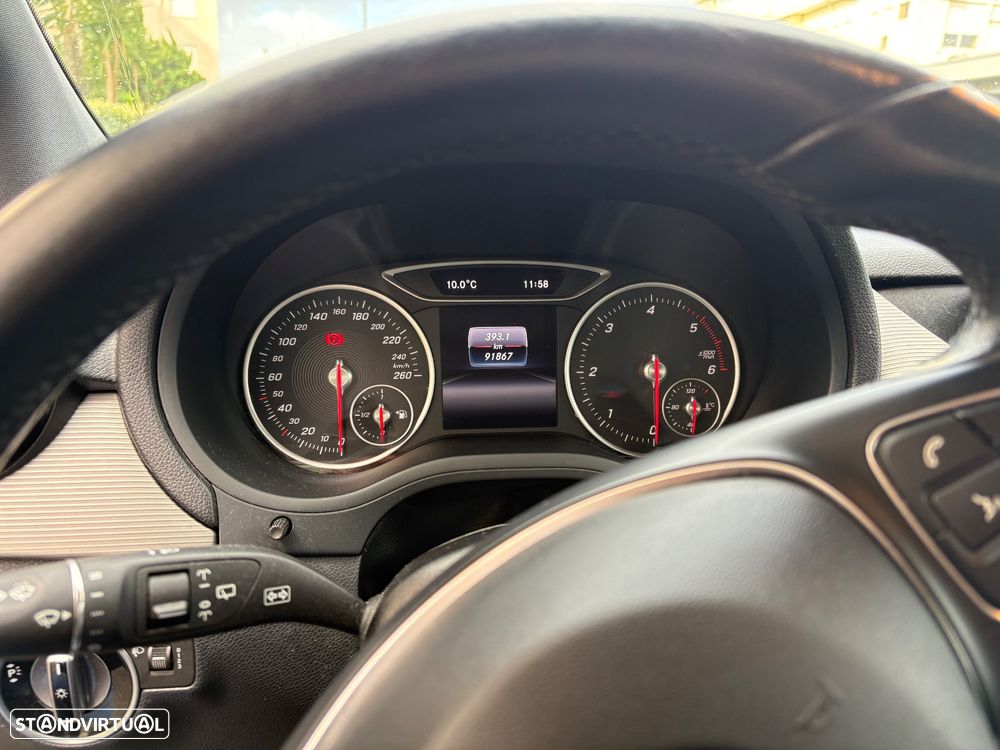 Mercedes-Benz B 180 d Style - 12