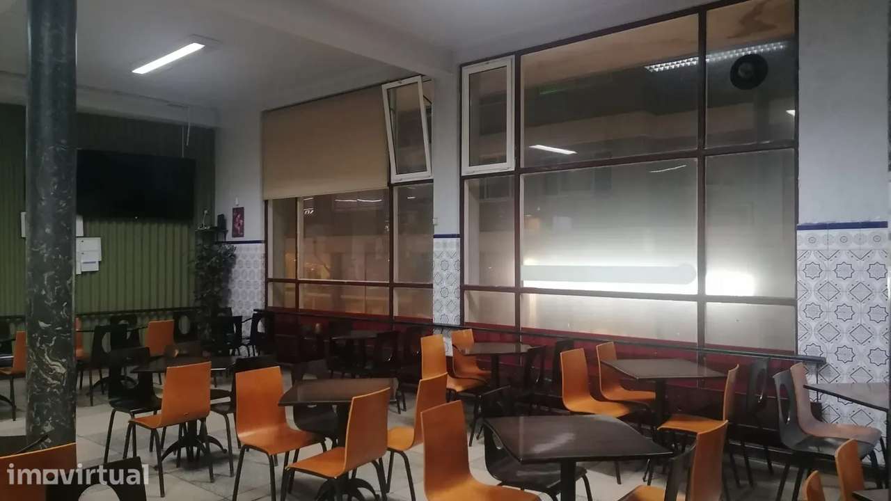Estabelecimento Comercial em Espinho - Grande imagem: 2/8