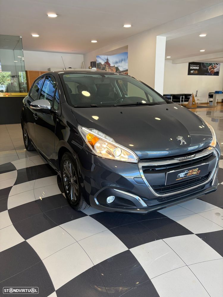 Peugeot 208 1.6 BlueHDi Style - 3