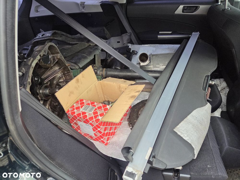 Subaru Forester 2.0D Exclusive - 9